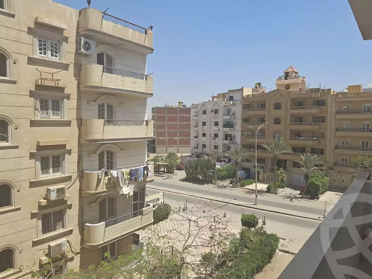 https://aqarmap.com.eg/ar/listing/7289885-for-sale-cairo-6th-of-october-el-ahyaa-neighborhood-3rd-street-7