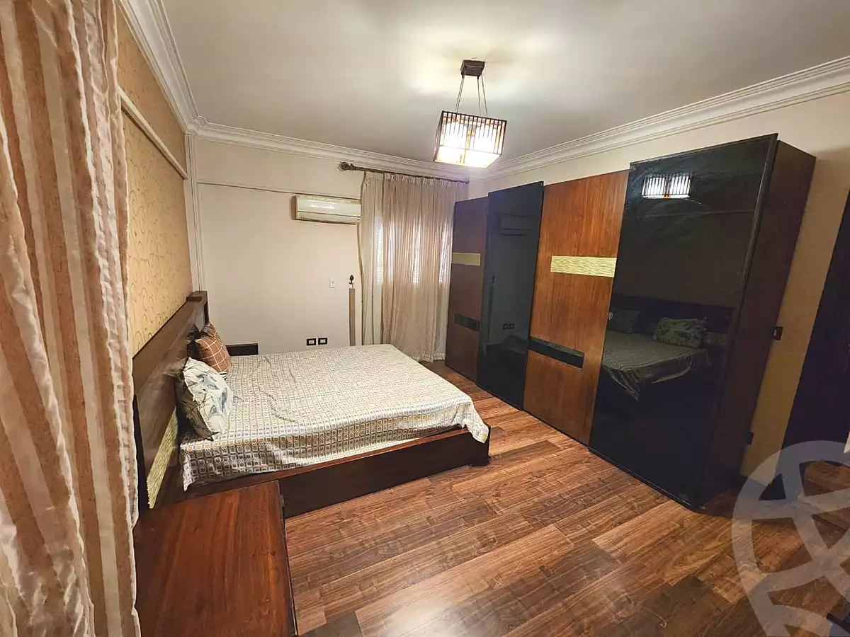 https://aqarmap.com.eg/en/listing/7289898-for-rent-cairo-el-sheikh-zayed-city-el-hay-elawel-street-10