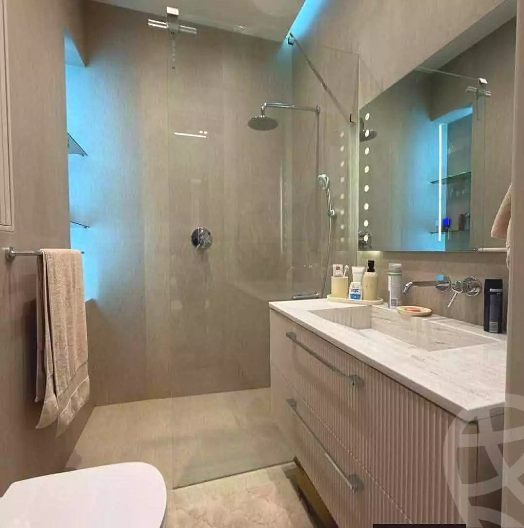 https://aqarmap.com.eg/en/listing/7289874-for-sale-cairo-new-cairo-compounds-mountain-view1-1-compound