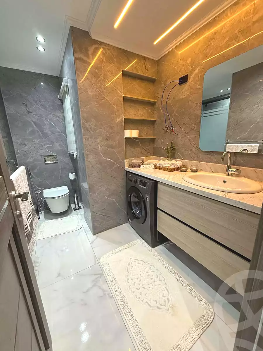 https://aqarmap.com.eg/en/listing/7289874-for-sale-cairo-new-cairo-compounds-mountain-view1-1-compound
