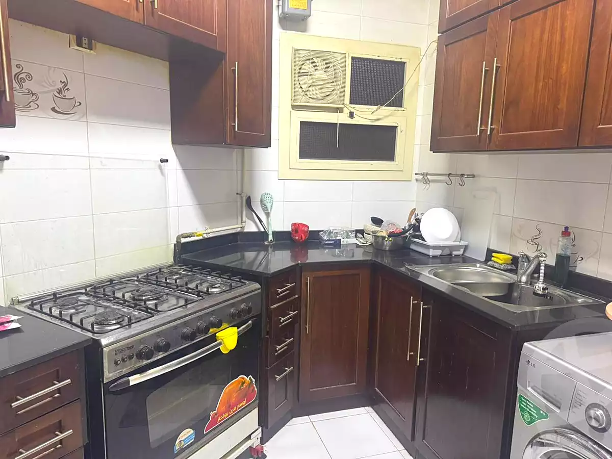 https://aqarmap.com.eg/ar/listing/7289982-for-sale-cairo-el-sheikh-zayed-city-compounds-el-khamayel