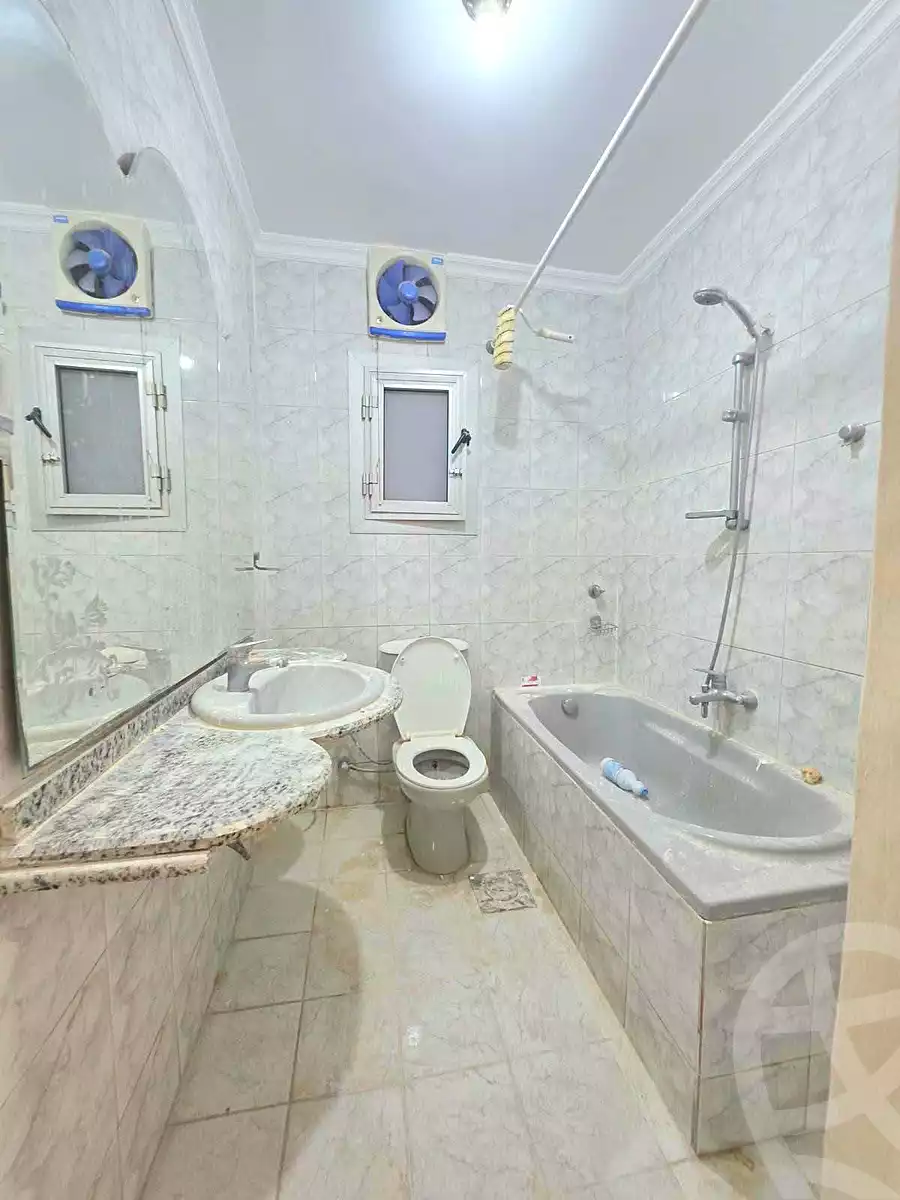 https://aqarmap.com.eg/en/listing/7289996-for-sale-alexandria-sydy-bshr-sydy-bshr-bhry-street-16