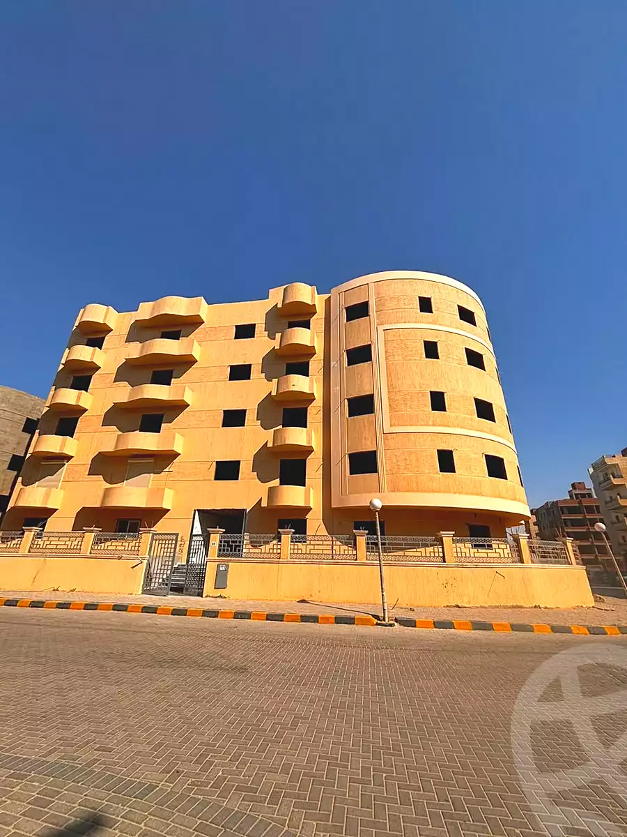 https://aqarmap.com.eg/ar/listing/7289998-for-sale-cairo-6th-of-october-compounds-knry
