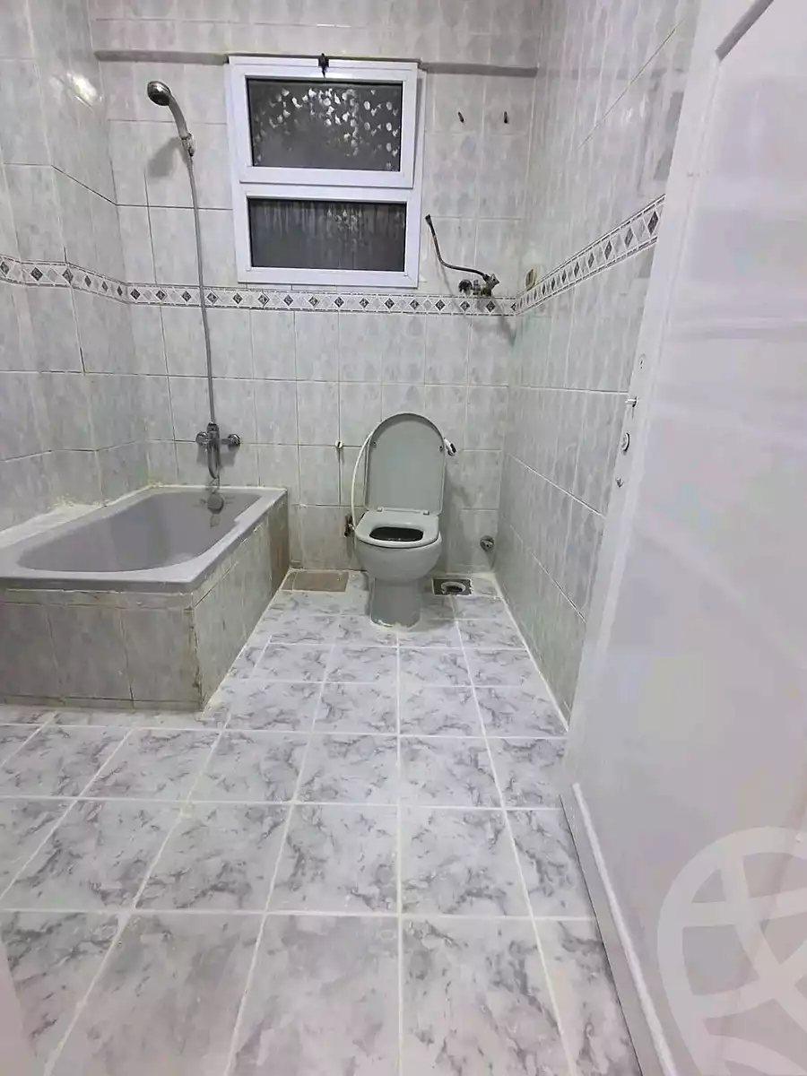 https://aqarmap.com.eg/ar/listing/7290073-for-sale-alexandria-al-agamy-shataa-el-nakheel