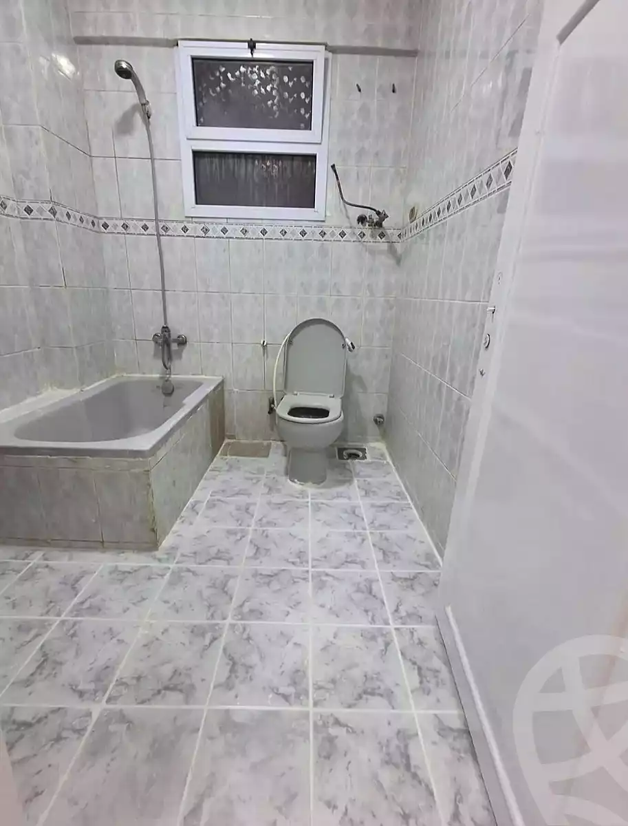 https://aqarmap.com.eg/en/listing/7290338-for-sale-alexandria-al-agamy-shataa-el-nakheel