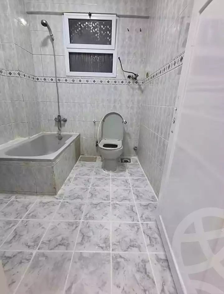 https://aqarmap.com.eg/ar/listing/7291040-for-sale-alexandria-al-agamy-shataa-el-nakheel