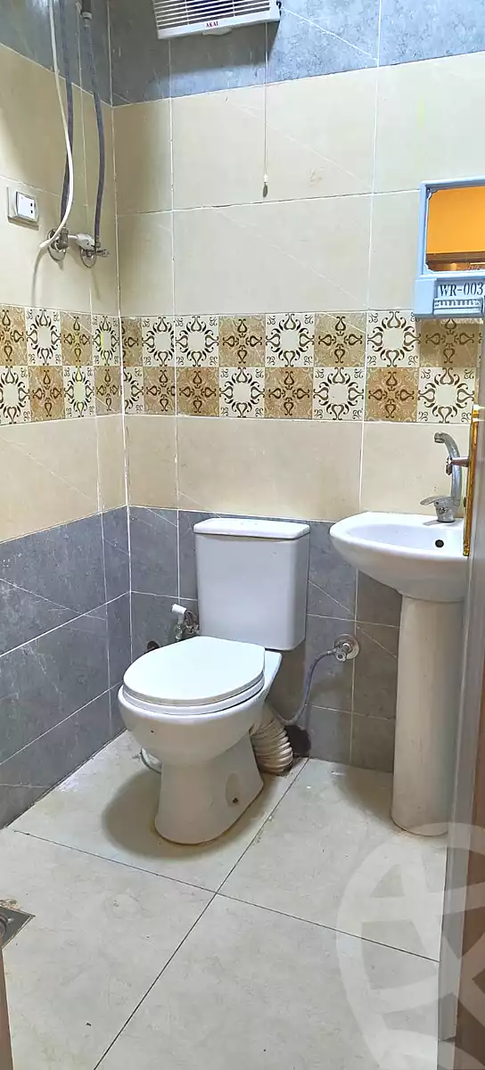 https://aqarmap.com.eg/ar/listing/7291157-for-rent-cairo-6th-of-october-el-ahyaa-neighborhood-1st-sixth-neighborhood