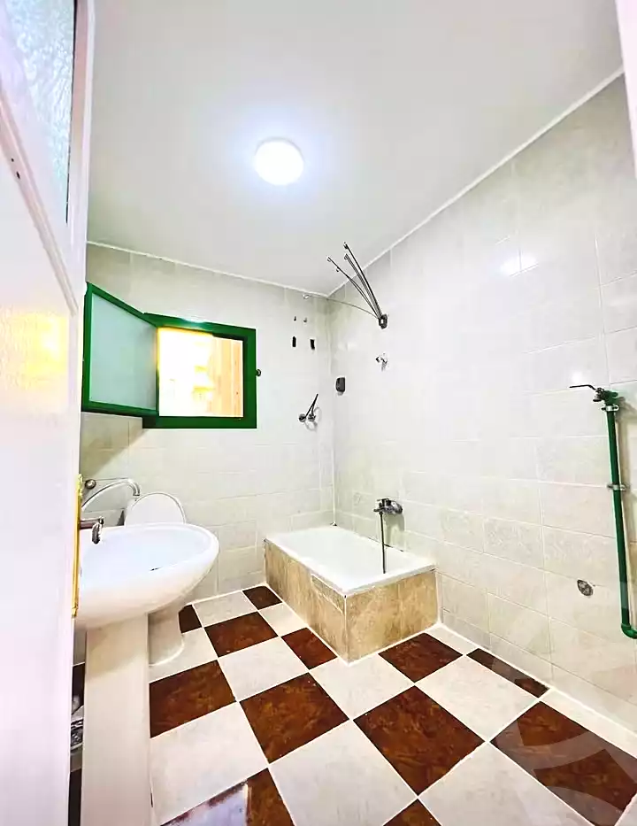 https://aqarmap.com.eg/ar/listing/7291707-for-sale-alexandria-al-agamy-shataa-el-nakheel