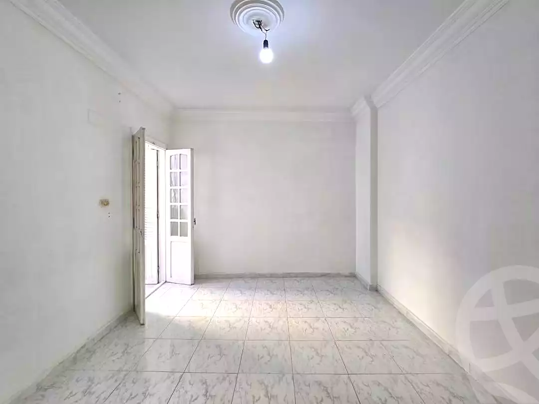 https://aqarmap.com.eg/en/listing/7291880-for-rent-alexandria-sydy-bshr