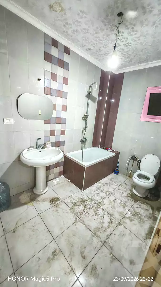 https://aqarmap.com.eg/ar/listing/7291975-for-rent-cairo-helwan-mostafa-fahmy-st