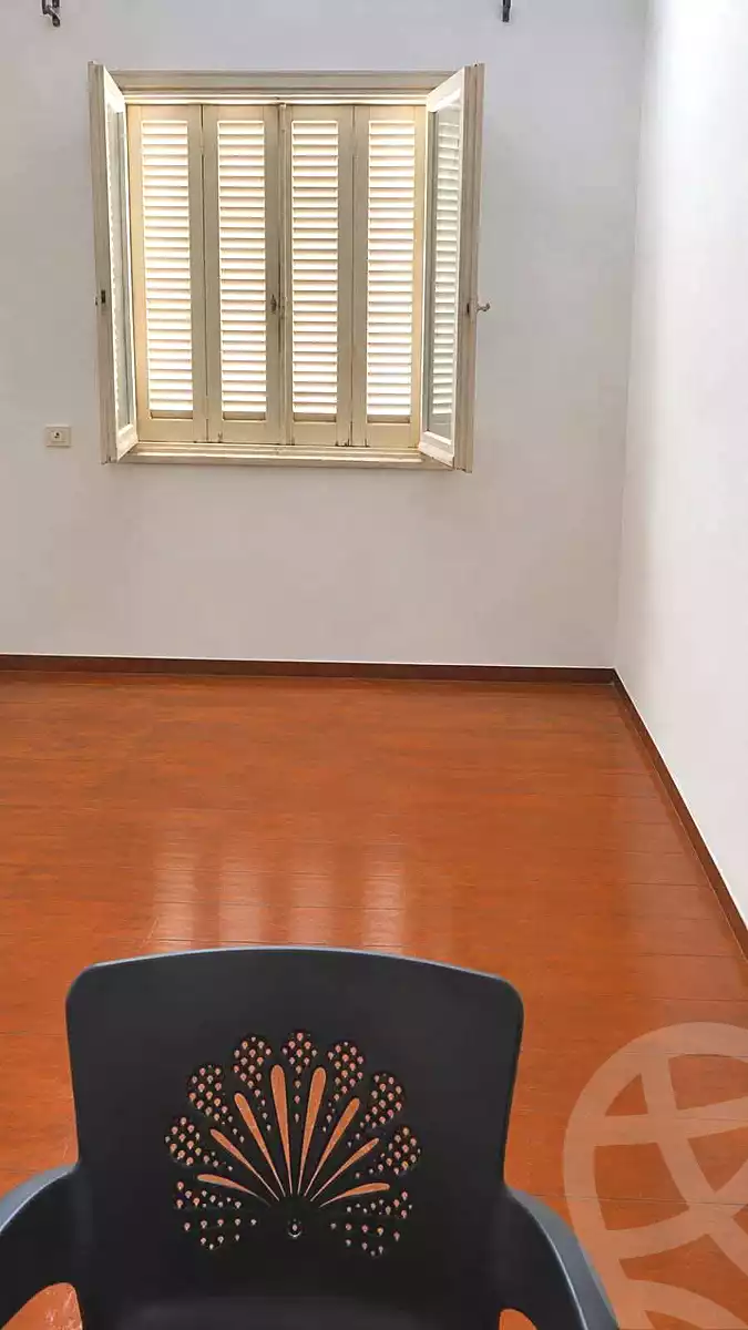 https://aqarmap.com.eg/ar/listing/7292273-for-rent-alexandria-moharram-bey