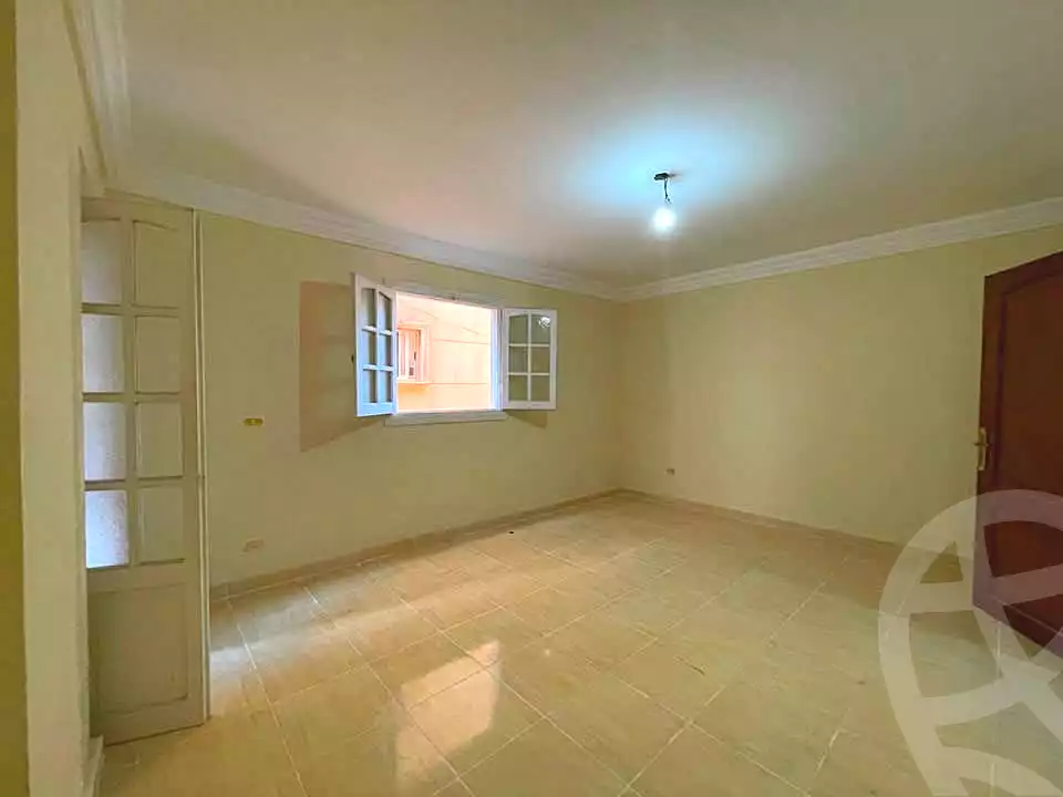 https://aqarmap.com.eg/ar/listing/7292263-for-sale-alexandria-ganaklis-shr-mrtdy-bsh