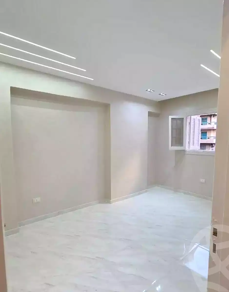 https://aqarmap.com.eg/en/listing/7292274-for-sale-alexandria-el-mandara-alex-el-mandara-bahri