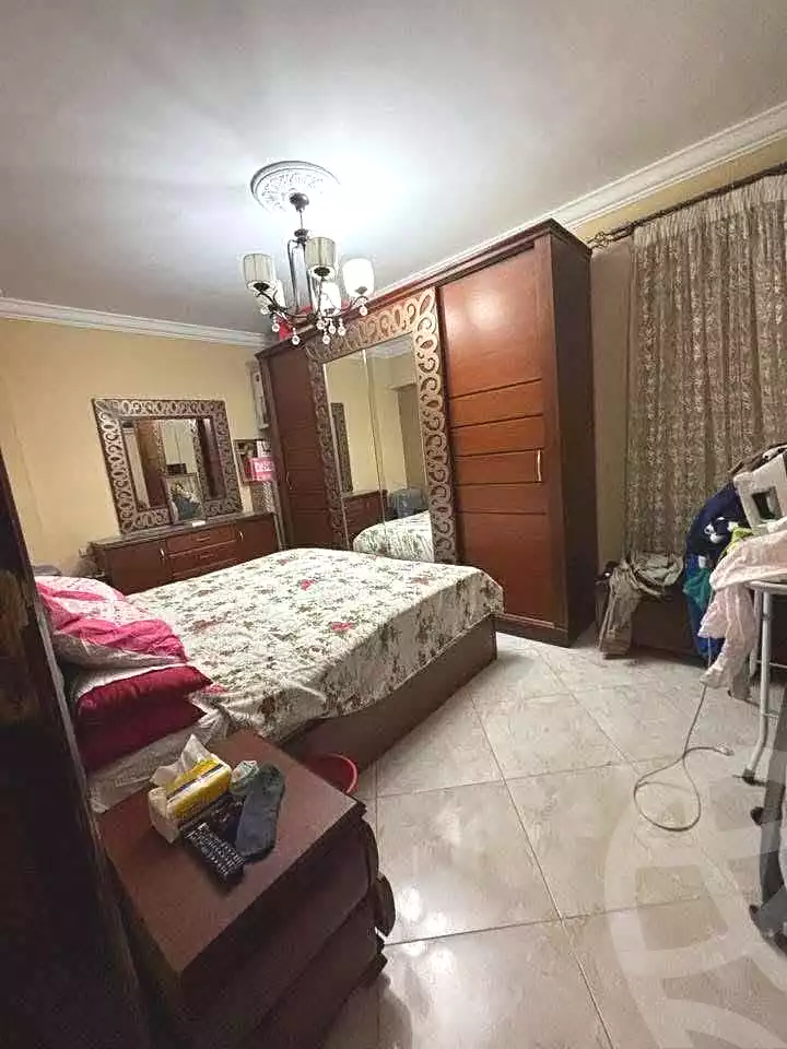 https://aqarmap.com.eg/ar/listing/7292436-for-sale-cairo-helwan-mahmoud-zaki-st
