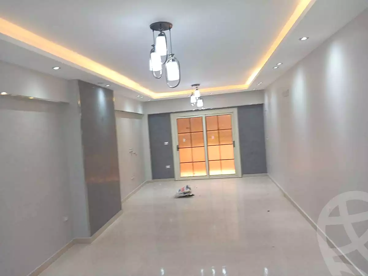 https://aqarmap.com.eg/ar/listing/7292545-for-sale-cairo-helwan-mostafa-fahmy-st