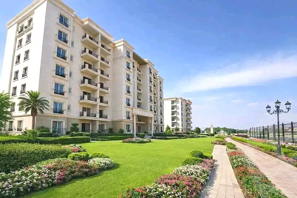 https://aqarmap.com.eg/ar/listing/7292998-for-sale-cairo-new-cairo-compounds-mayan-compound-stm