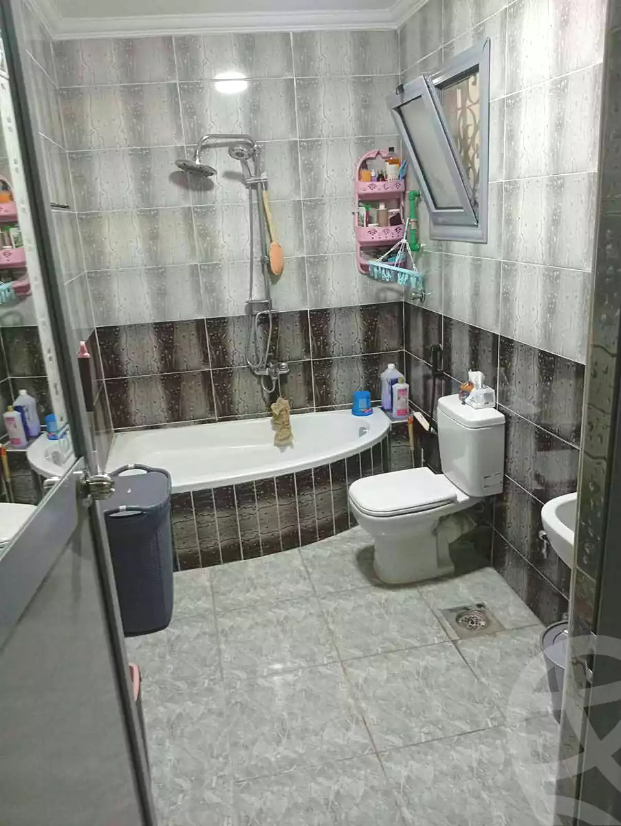 https://aqarmap.com.eg/ar/listing/7293116-for-sale-alexandria-al-agamy-el-hanouvel