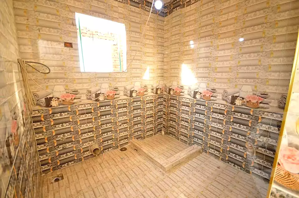 https://aqarmap.com.eg/ar/listing/7293454-for-sale-alexandria-al-agamy-el-hanouvel