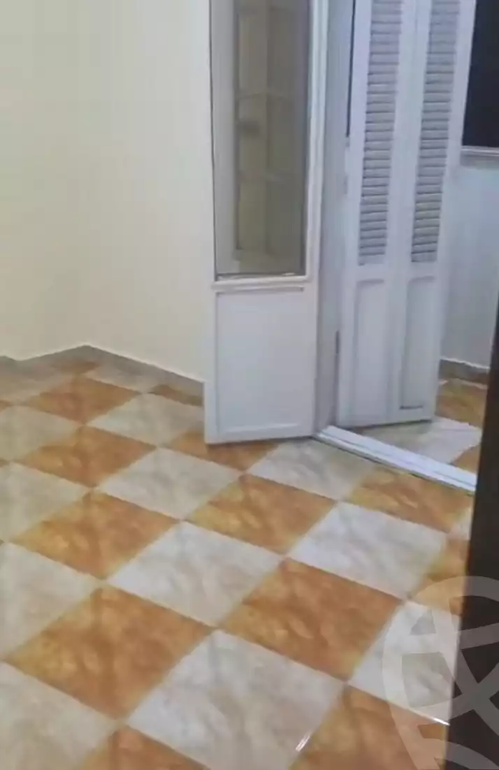 https://aqarmap.com.eg/ar/listing/7293663-for-rent-alexandria-el-asafra-shr-45