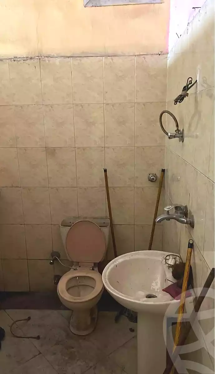 https://aqarmap.com.eg/ar/listing/7293933-for-sale-alexandria-moharram-bey-tryq-qn-lswys