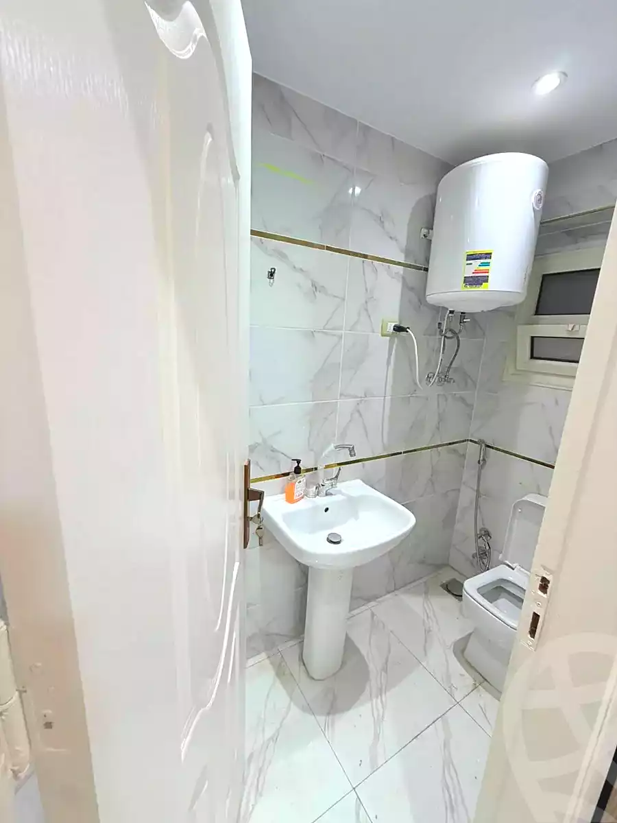 https://aqarmap.com.eg/ar/listing/7293982-for-sale-alexandria-lsywf-city-light-compound