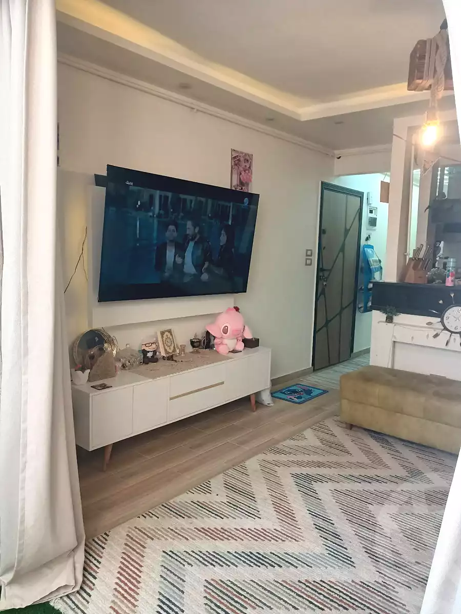 https://aqarmap.com.eg/en/listing/7294121-for-sale-alexandria-bw-qyr-street-25