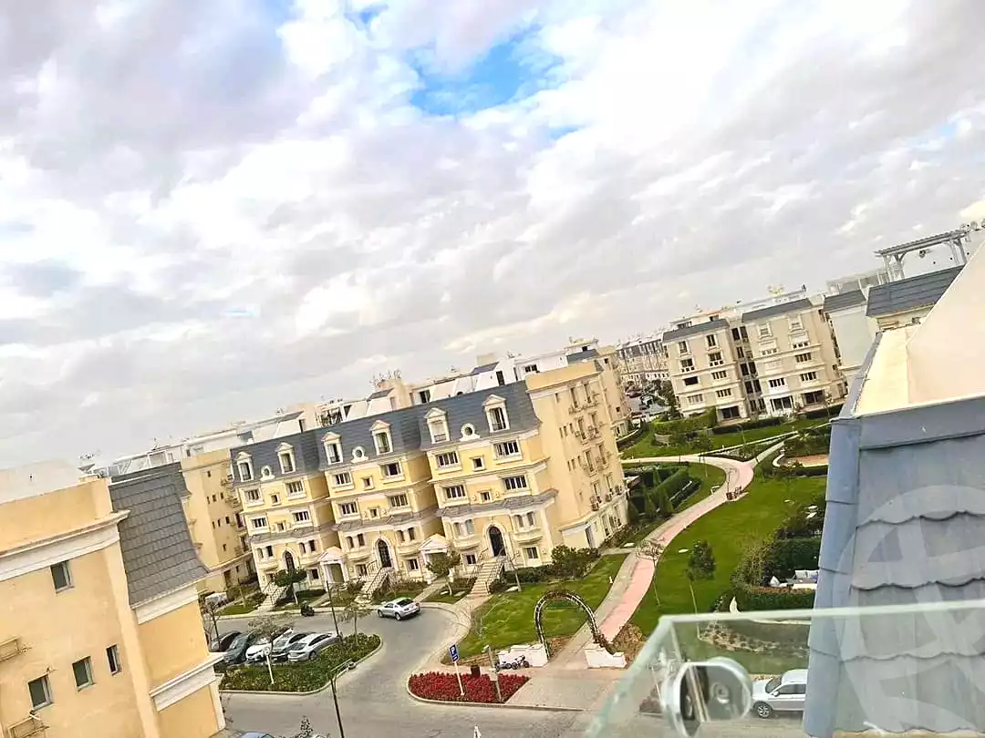 https://aqarmap.com.eg/en/listing/7295093-for-sale-cairo-new-cairo-compounds-mountain-view1-1-compound