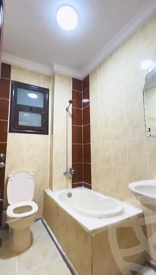https://aqarmap.com.eg/ar/listing/7295355-for-sale-alexandria-al-agamy-shataa-el-nakheel