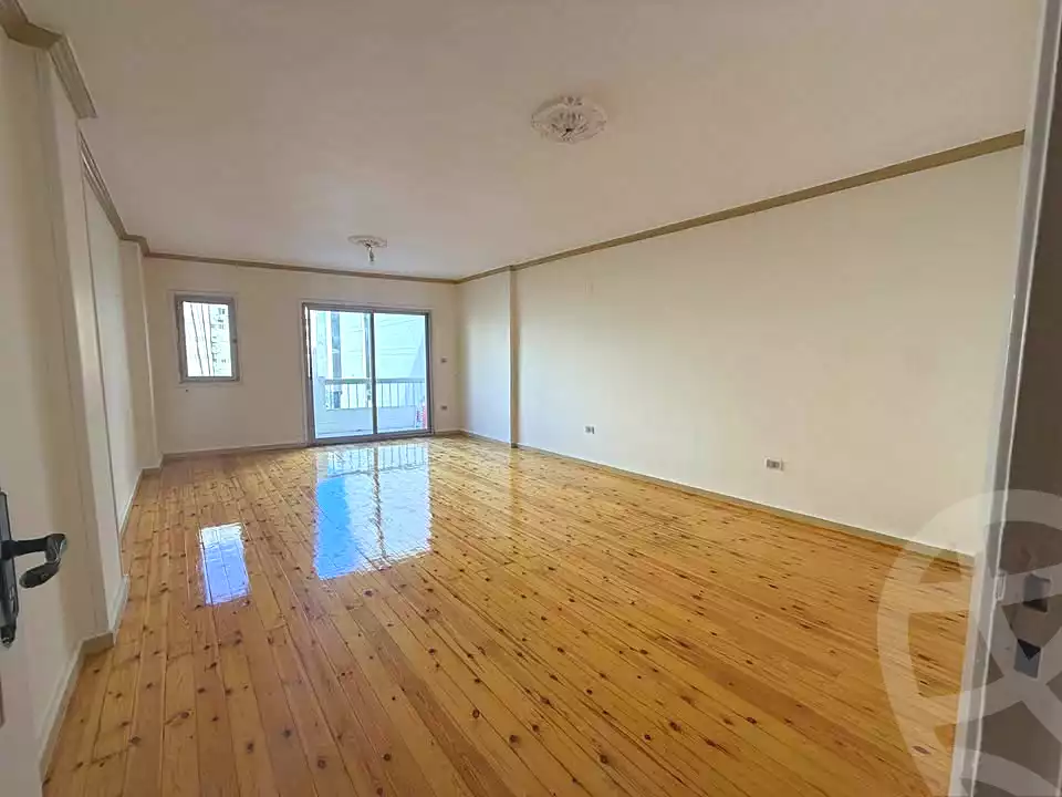 https://aqarmap.com.eg/ar/listing/7295447-for-rent-alexandria-ganaklis