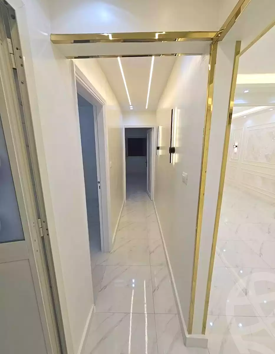 https://aqarmap.com.eg/ar/listing/7295696-for-sale-alexandria-miami