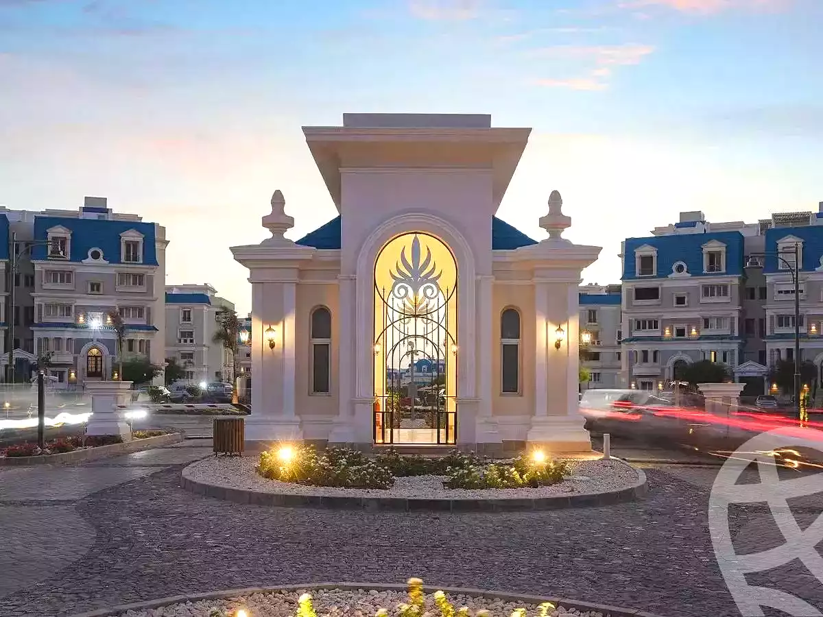 https://aqarmap.com.eg/ar/listing/7289752-for-sale-cairo-new-cairo-compounds-mountain-view-hyde-park