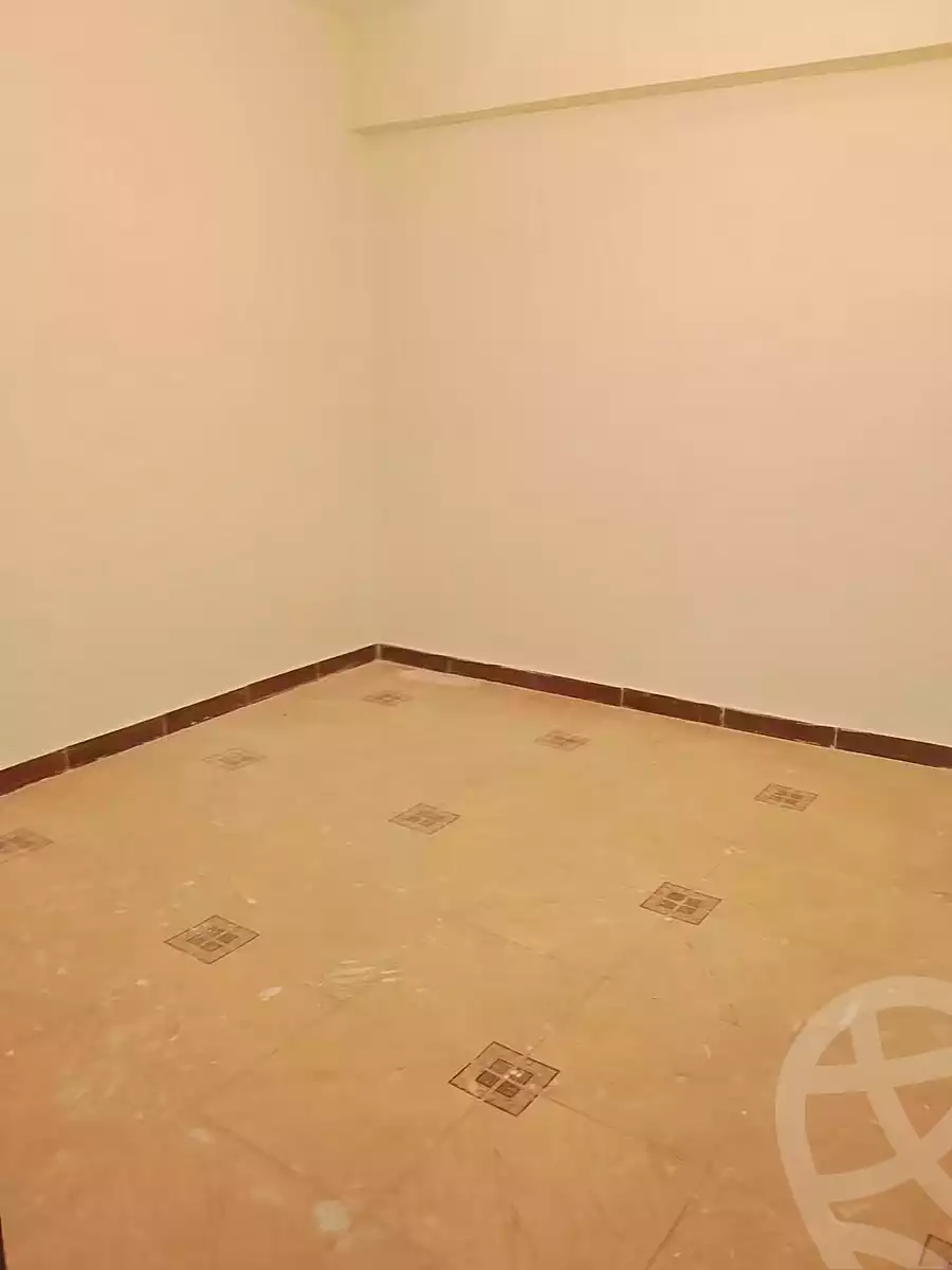 https://aqarmap.com.eg/ar/listing/7295950-for-sale-alexandria-al-agamy-el-hanouvel-radwan-st