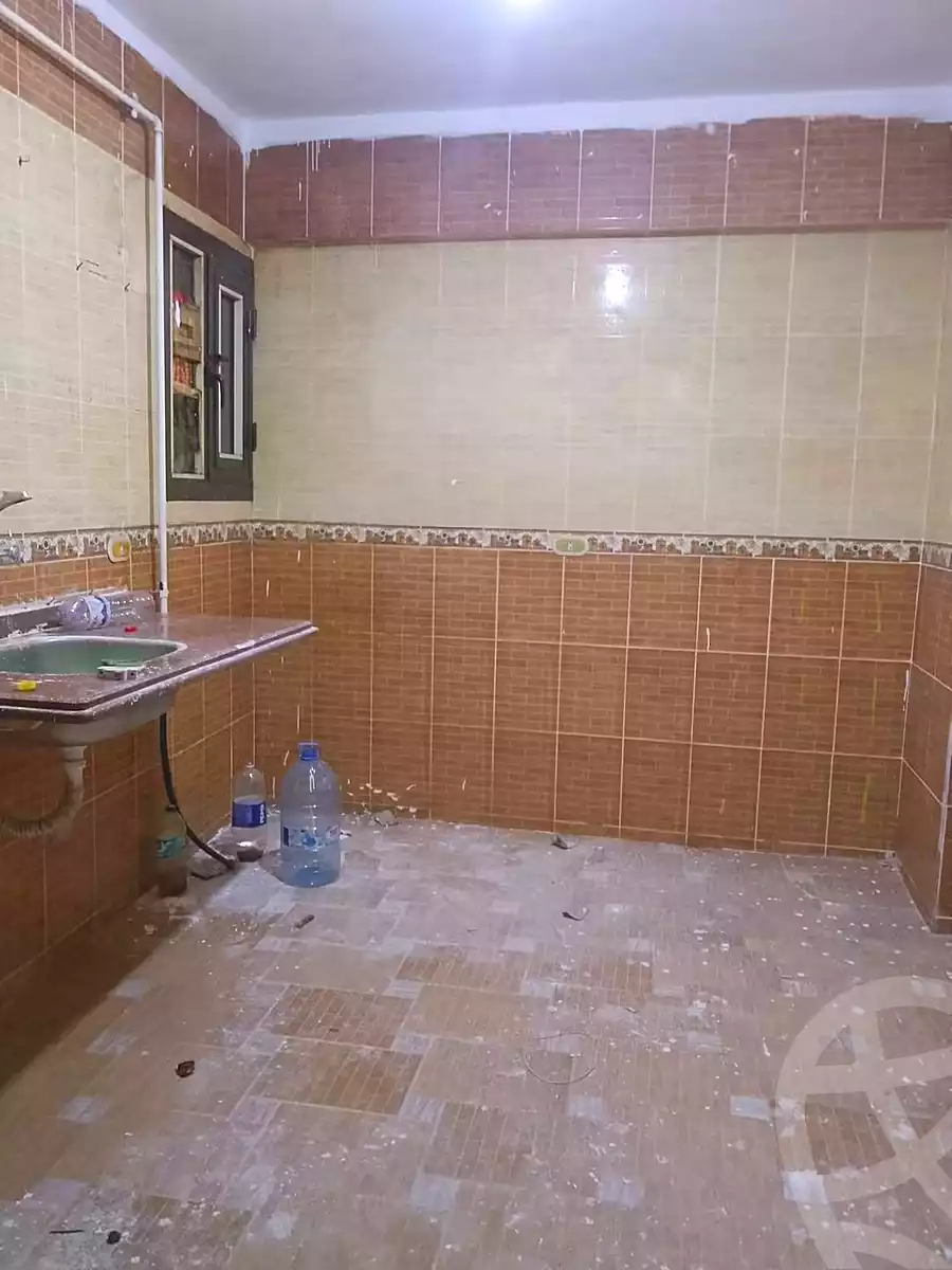 https://aqarmap.com.eg/ar/listing/7295950-for-sale-alexandria-al-agamy-el-hanouvel-radwan-st