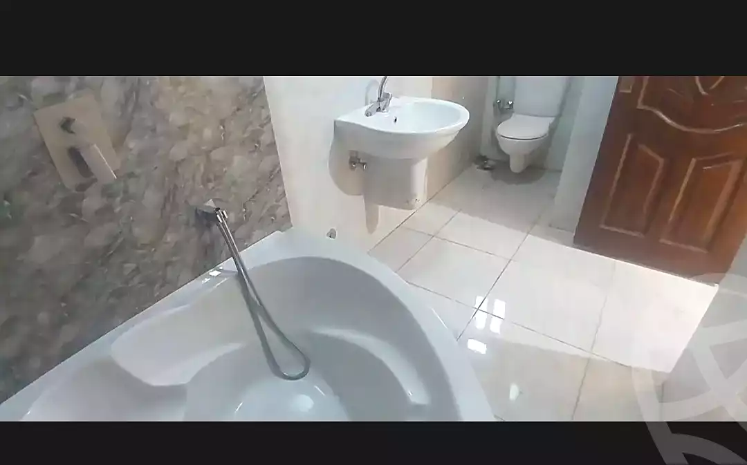 https://aqarmap.com.eg/en/listing/7295988-for-sale-cairo-hadayek-el-koba-hamamat-el-koba