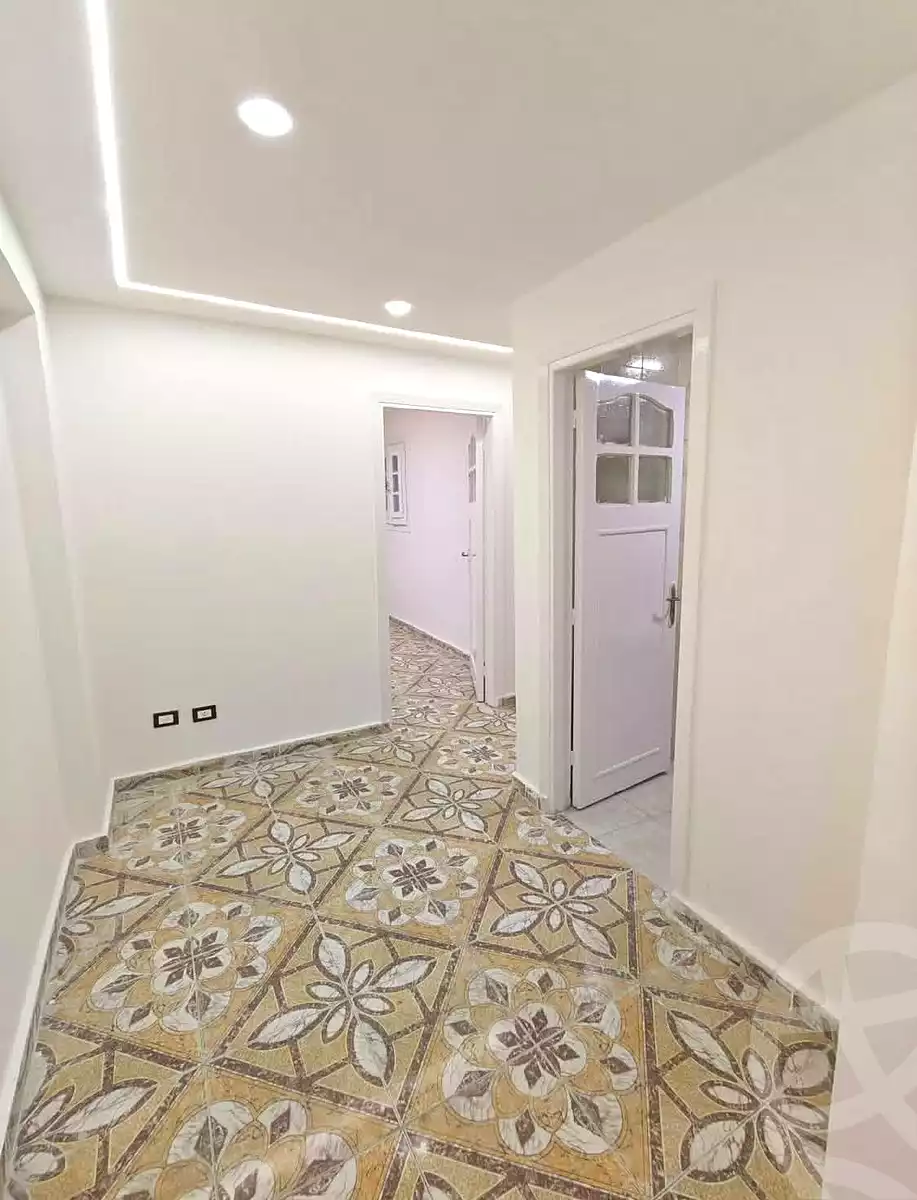 https://aqarmap.com.eg/ar/listing/7296026-for-sale-alexandria-el-asafra-shr-45
