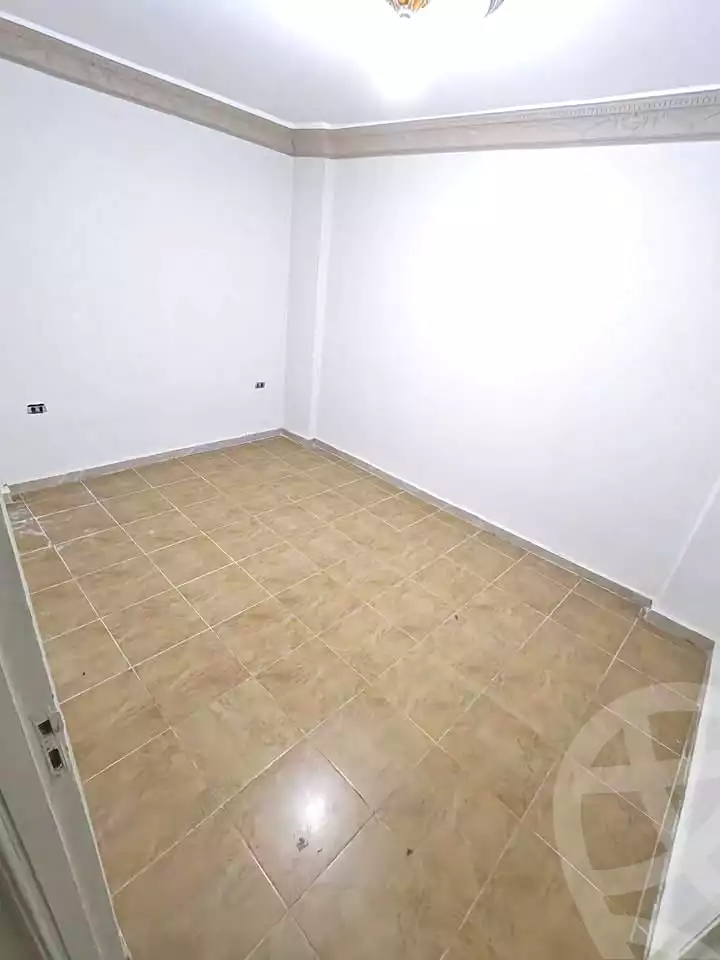 https://aqarmap.com.eg/ar/listing/7296080-for-sale-alexandria-al-agamy-el-hanouvel-radwan-st