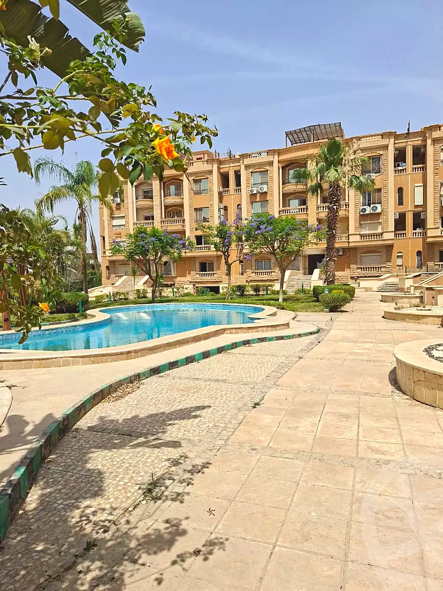 https://aqarmap.com.eg/ar/listing/7296181-for-sale-cairo-new-cairo-north-investors-salama-hegazi-st