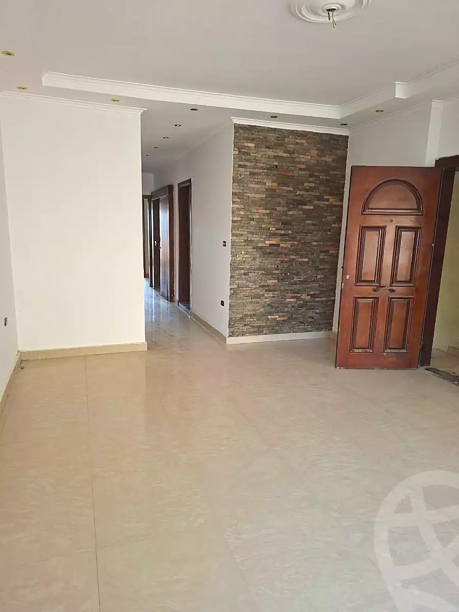 https://aqarmap.com.eg/ar/listing/7296181-for-sale-cairo-new-cairo-north-investors-salama-hegazi-st