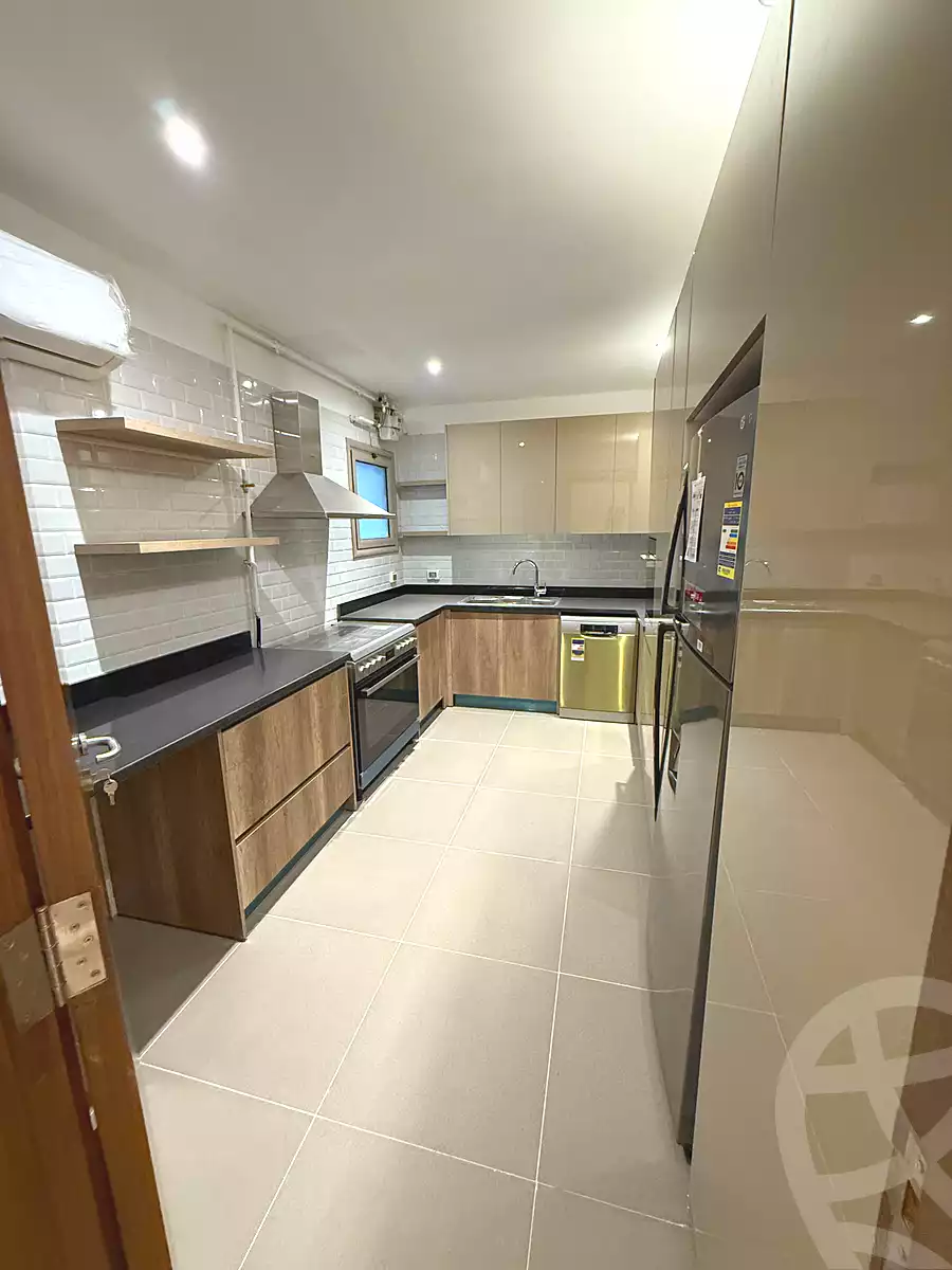 https://aqarmap.com.eg/ar/listing/7296329-for-sale-cairo-new-cairo-compounds-galleria-moon-valley-compound-arabia