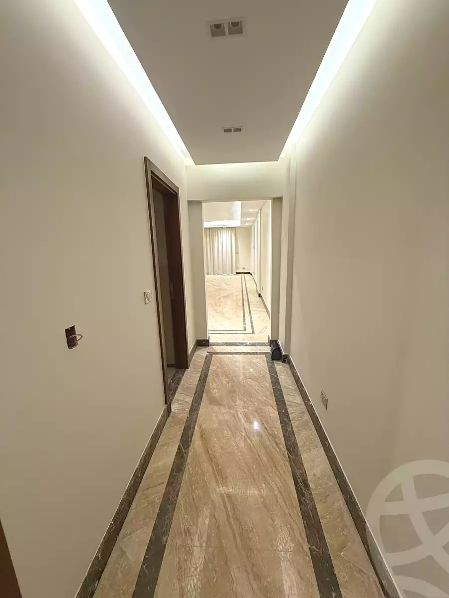 https://aqarmap.com.eg/ar/listing/7296329-for-sale-cairo-new-cairo-compounds-galleria-moon-valley-compound-arabia