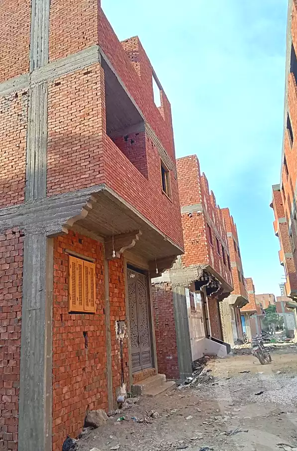 https://aqarmap.com.eg/en/listing/7296548-for-sale-cairo-ljyz-el-moneeb