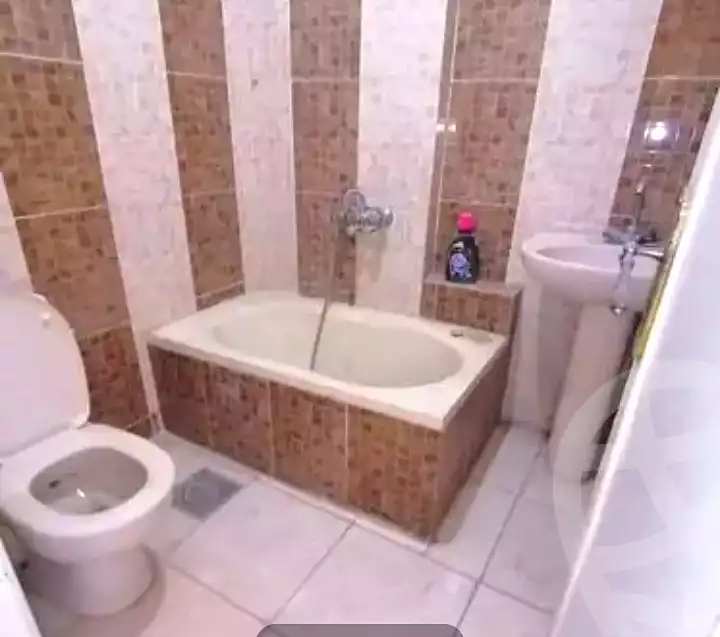 https://aqarmap.com.eg/ar/listing/7296658-for-rent-alexandria-el-asafra-l-sfr-bhry