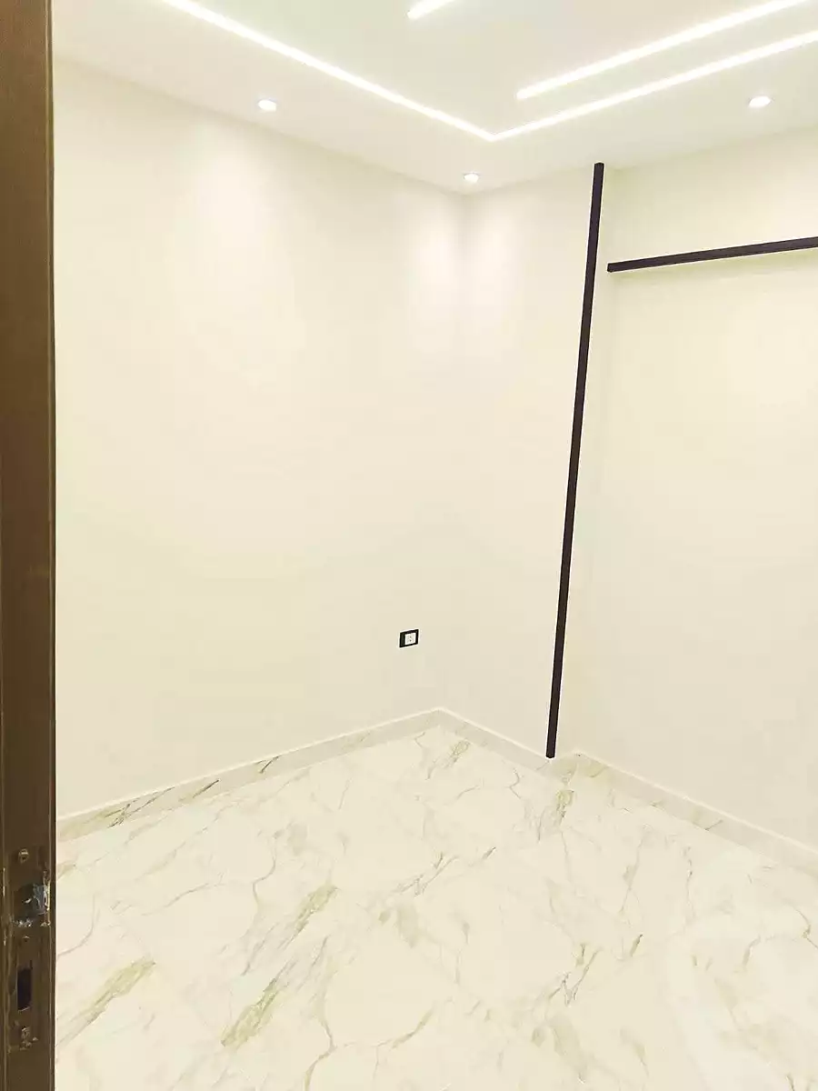 https://aqarmap.com.eg/en/listing/7296705-for-sale-alexandria-al-agamy-lbytsh-bianchiii