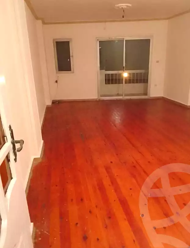 https://aqarmap.com.eg/ar/listing/7297803-for-rent-alexandria-ganaklis