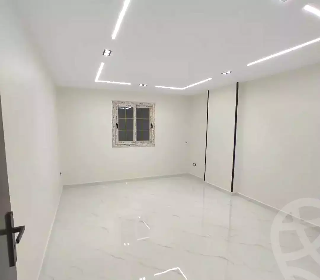 https://aqarmap.com.eg/ar/listing/7297937-for-sale-alexandria-al-agamy-lbytsh-el-reyad-st