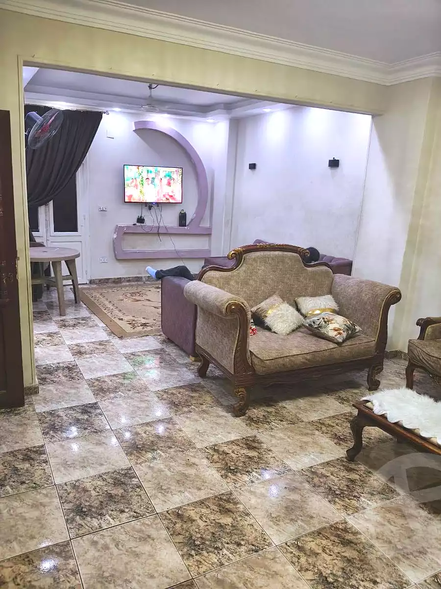 https://aqarmap.com.eg/ar/listing/7298138-for-sale-cairo-helwan-kwrnysh-hlwn