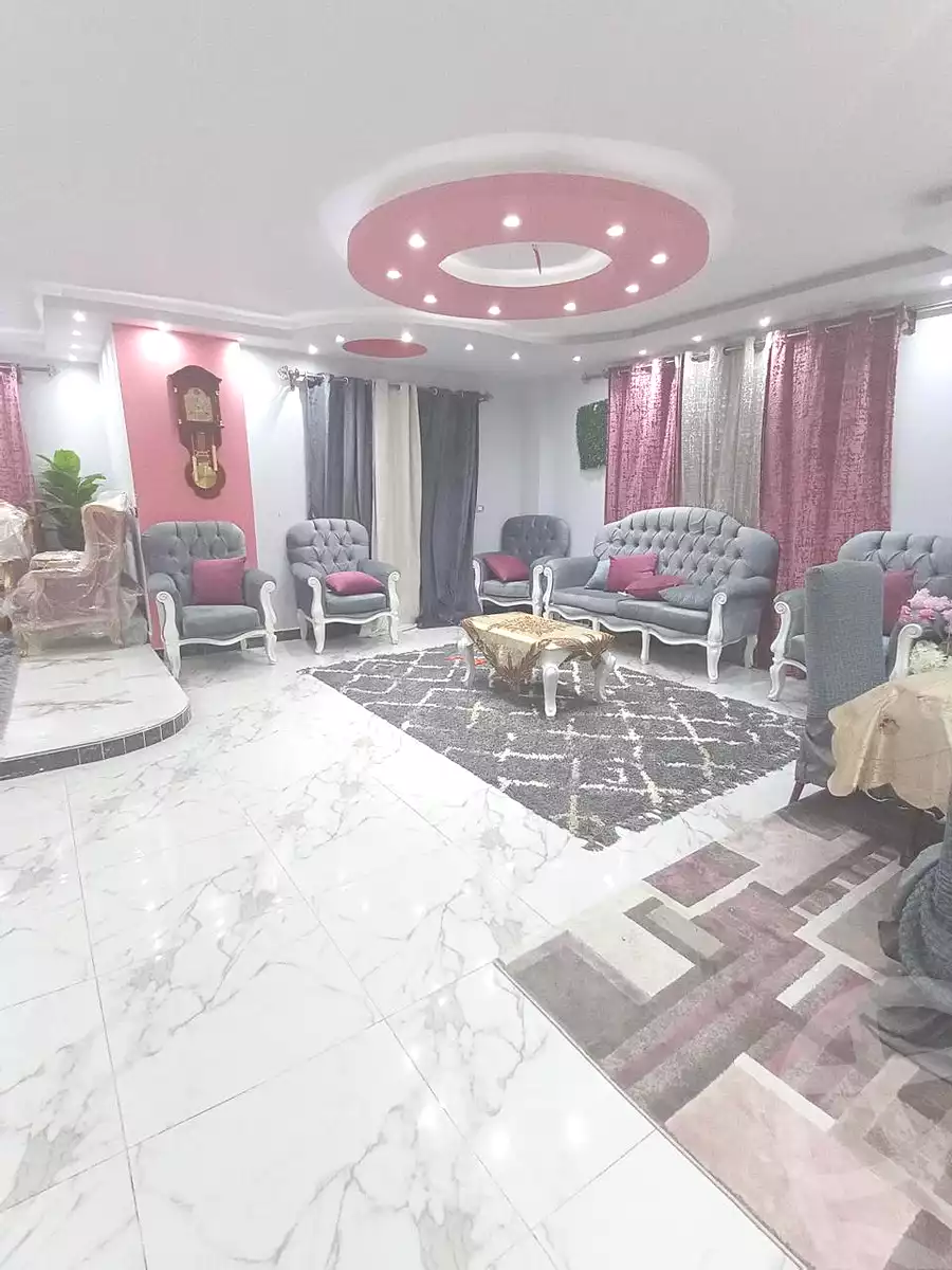 https://aqarmap.com.eg/en/listing/7298179-for-sale-cairo-6th-of-october-compounds-paradise-gardens