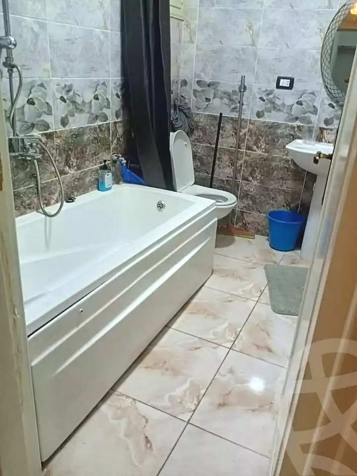 https://aqarmap.com.eg/en/listing/7293516-for-rent-alexandria-al-agamy-lbytsh-bianchiii