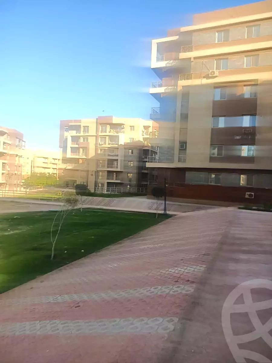 https://aqarmap.com.eg/en/listing/7298292-for-rent-cairo-6th-of-october-hadaeq-october-compounds-dar-misr