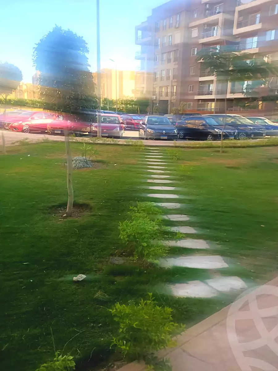 https://aqarmap.com.eg/en/listing/7298292-for-rent-cairo-6th-of-october-hadaeq-october-compounds-dar-misr